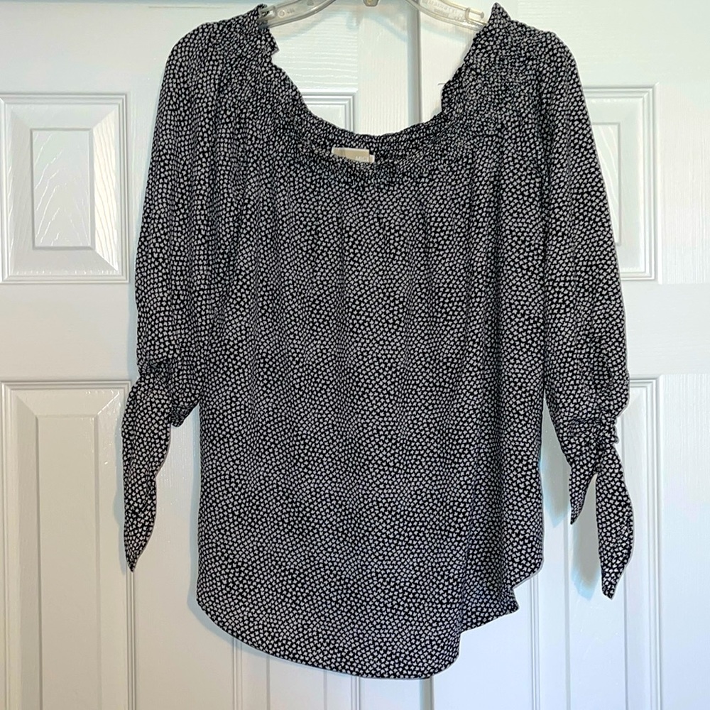 MICHAEL Michael Kors - 3/4 Sleeve Blouse - Large 
Black with white leaf design